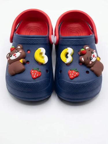 Sandalia De Goma De Verano Con Oso Y Pines Varios Modelos Azul Y Rojo Sandalia De Verano Oso Con Pines Azul Y Rojo 18-19