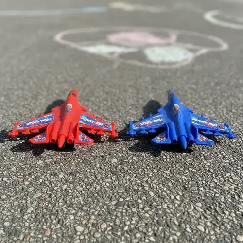 Avion A Friccion Spiderman Hombre Araña Spidey Jueguete Niño Spiderman Rojo O Azul 11