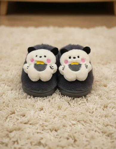 Pantuflas Infantiles Peluche Abrigadas Varios Modelos Unisex Osito Kawai Negro Con Corderito 26-27