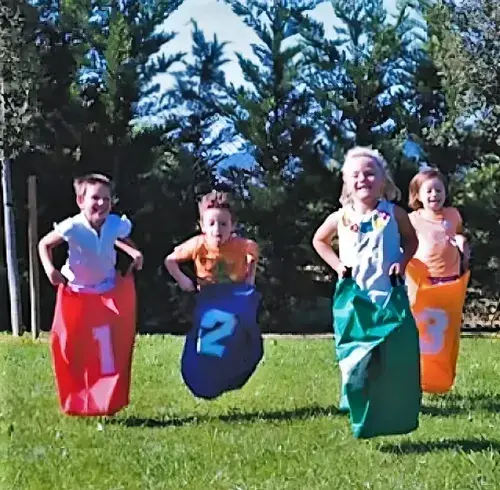 Juego Carrera De Embolsados Faydi Infantil 4 Bolsas Obstáculos 4