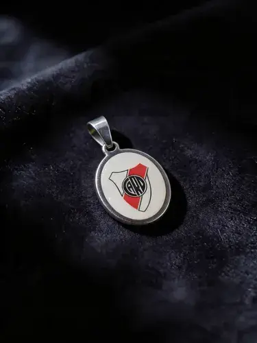 Dijes De Equipos De Fútbol Varios Modelos Metal Colgantes River Plate