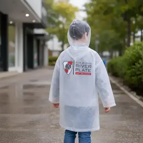 Piloto De Lluvia Con Capucha River Plate Oficial Impermeable Blanco 4 5