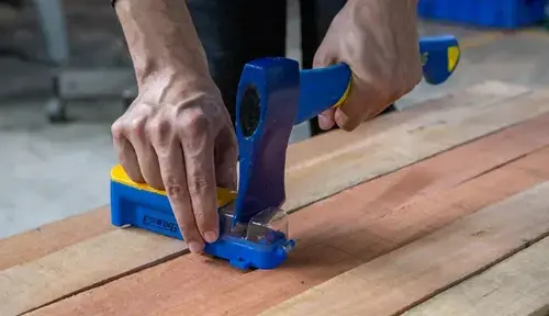 Afilador Estwing Para Hachas Y Herramientas De Corte Azul
