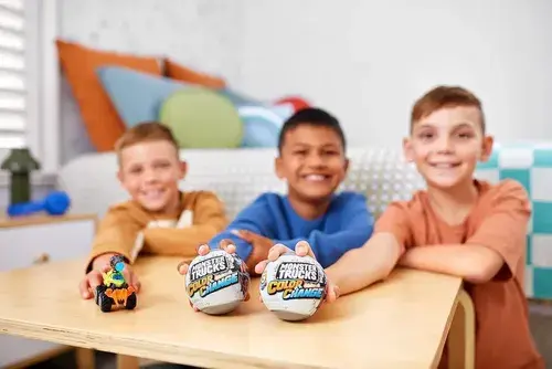 Monster Trucks Surprise 5 Sorpresas Autito Cambia De Color 8