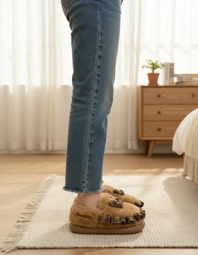 Pantuflas Infantiles Peluche Abrigadas Varios Modelos Unisex Moño Marron Con Corderito 24-25 2