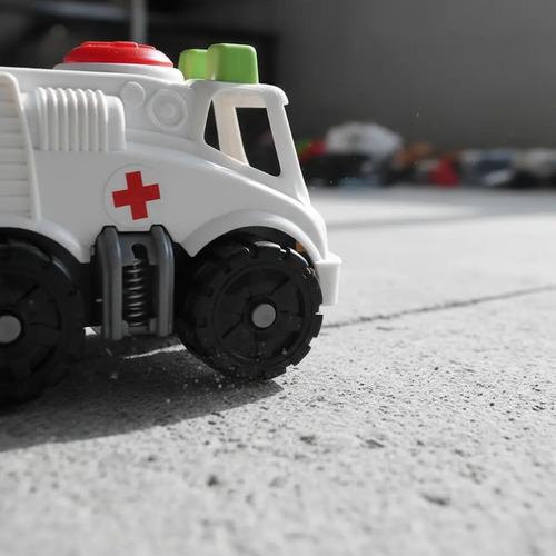 366 Ambulancia Duravit Emergencias Camión X2 - Color Blanco Personaje Doctor 5