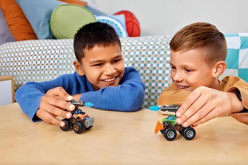 Capsula De 5 Sorpresas Monster Trucks Cambia Color 6
