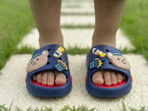 Sandalias Ojotas Infantil Niño Verano Frescas Antideslizante Oso Policia Azul Osito 32-33
