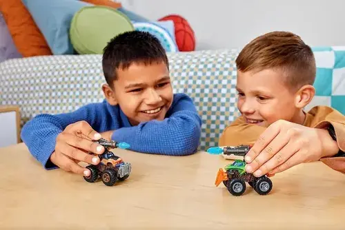 Monster Trucks Surprise 5 Sorpresas Autito Cambia De Color 5