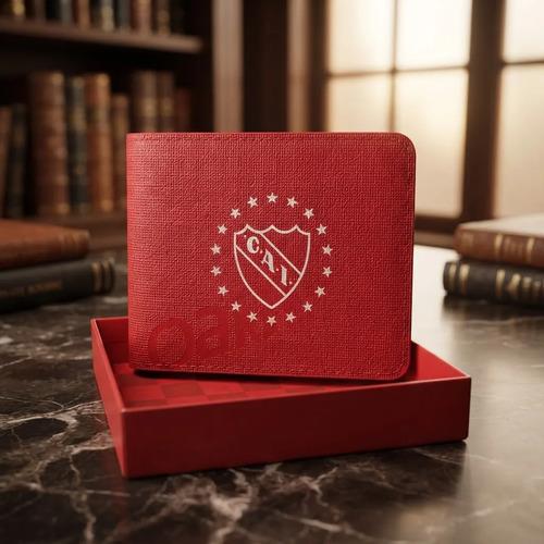 Billetera Licencia Oficial Quemoda De Hombre Independiente Rojo Liso