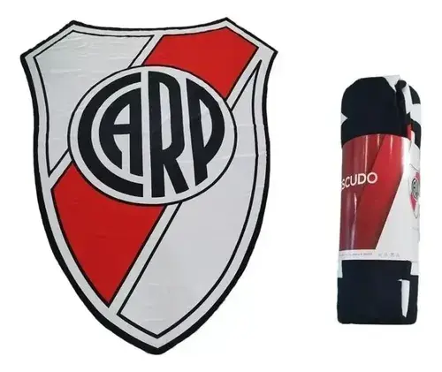 Toallon Con Forma Equipo River Plate Escudo 140x175cm River Plate River