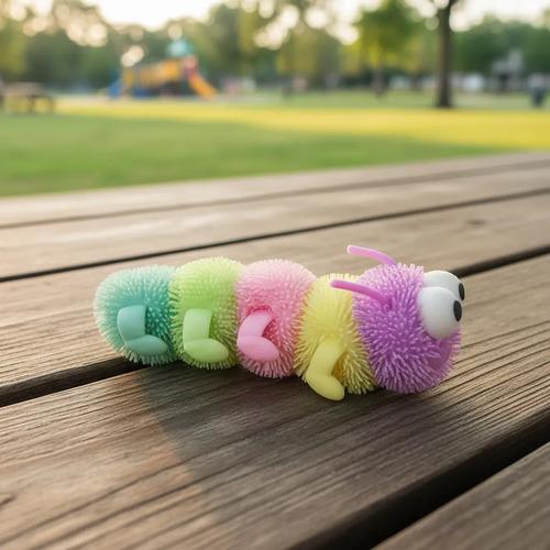 Squishy Gusanito Con Pelitos Luminoso Antiestres Relajante Multicolor